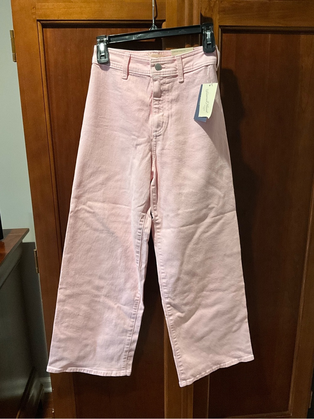 NWT Universal Threads Wide Leg High-Rise Pink Women's Jeans Size 00